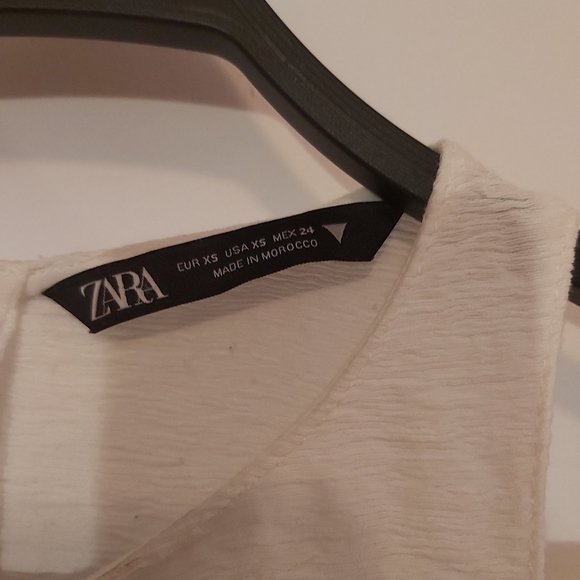 Top - Picture 3 of 4